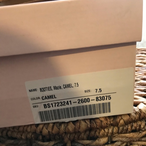 Just Fab camel booties - Picture 4 of 6